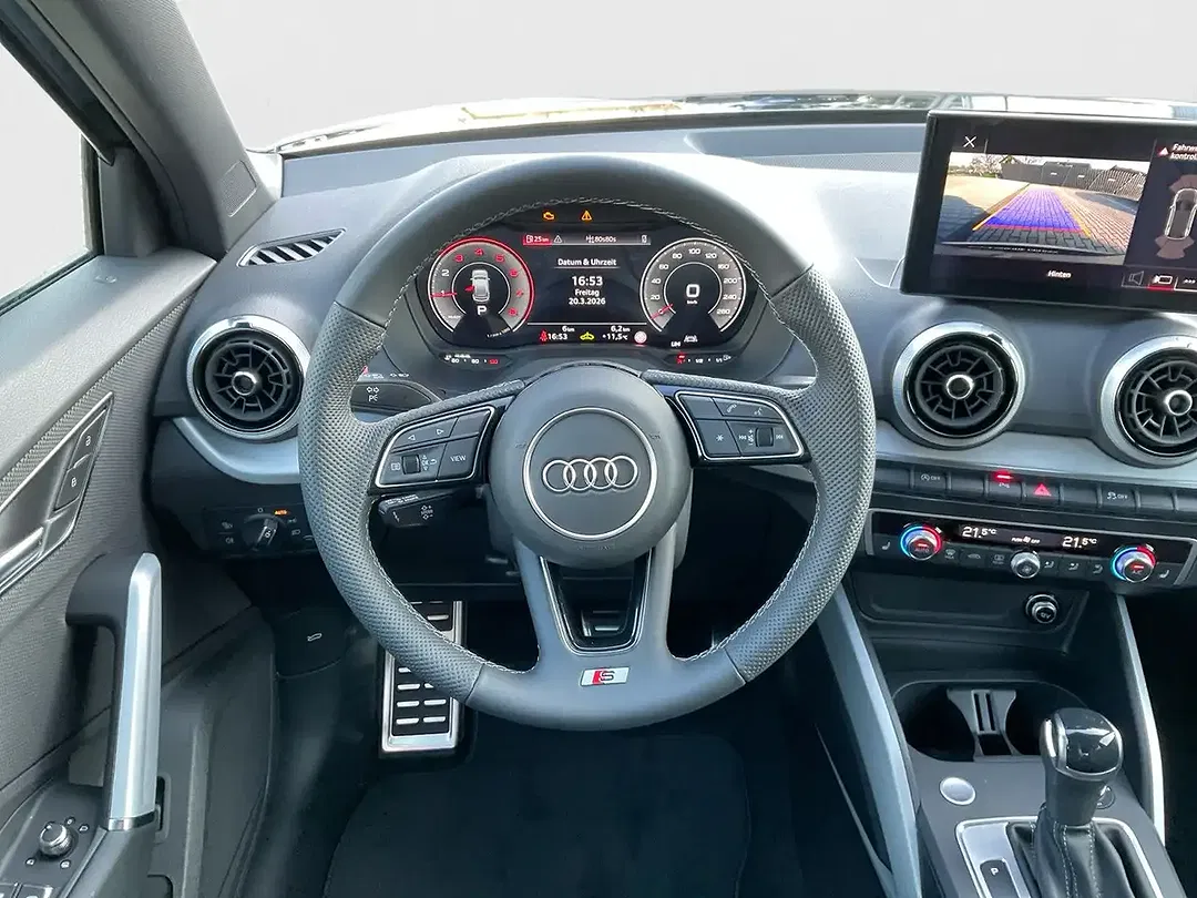 Audi Q2 - Thumbnail 11