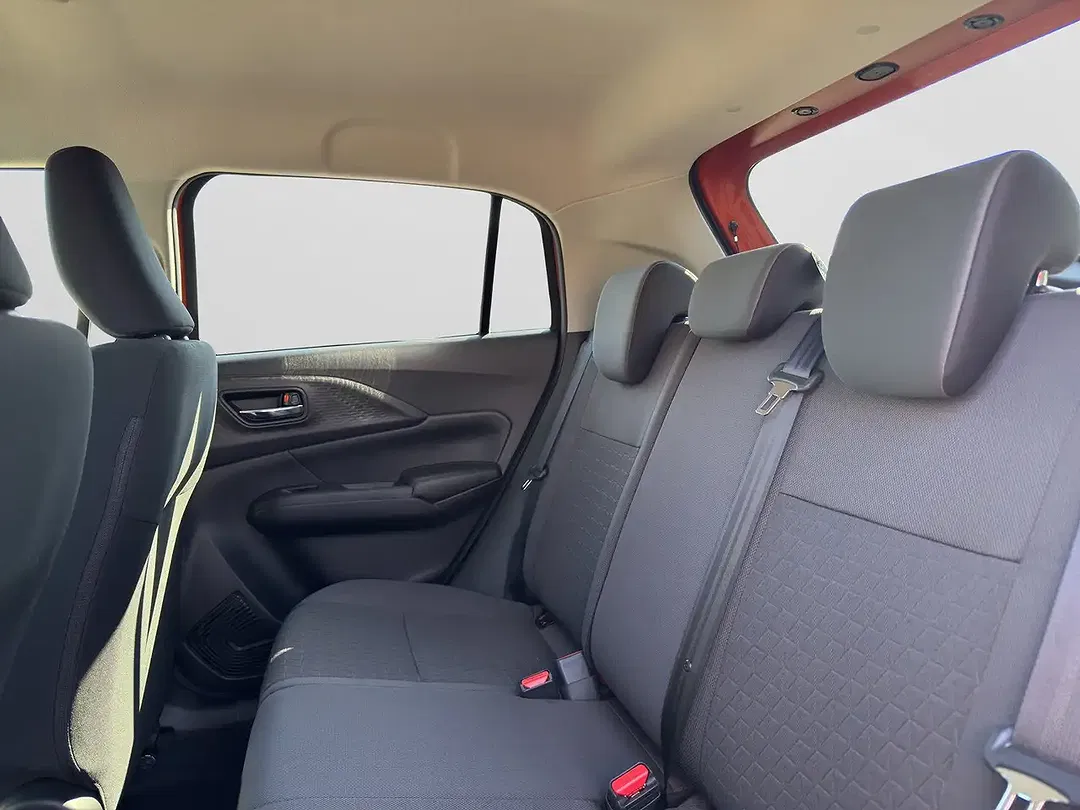 Suzuki Swift - Thumbnail 12