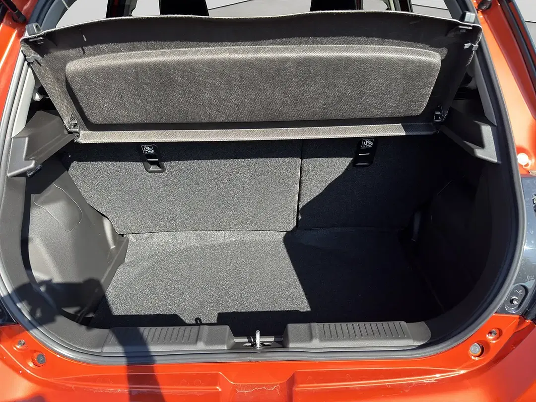 Suzuki Swift - Thumbnail 14