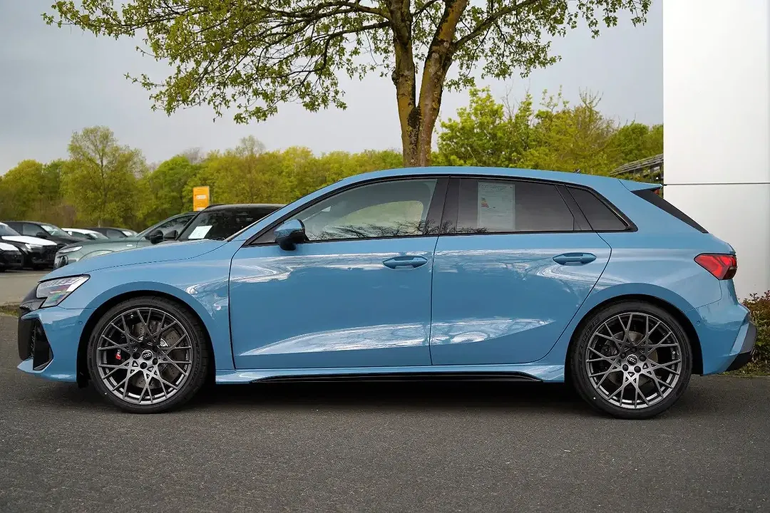 Audi RS3 - Thumbnail 5
