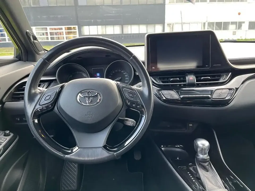 Toyota C-HR - Thumbnail 12