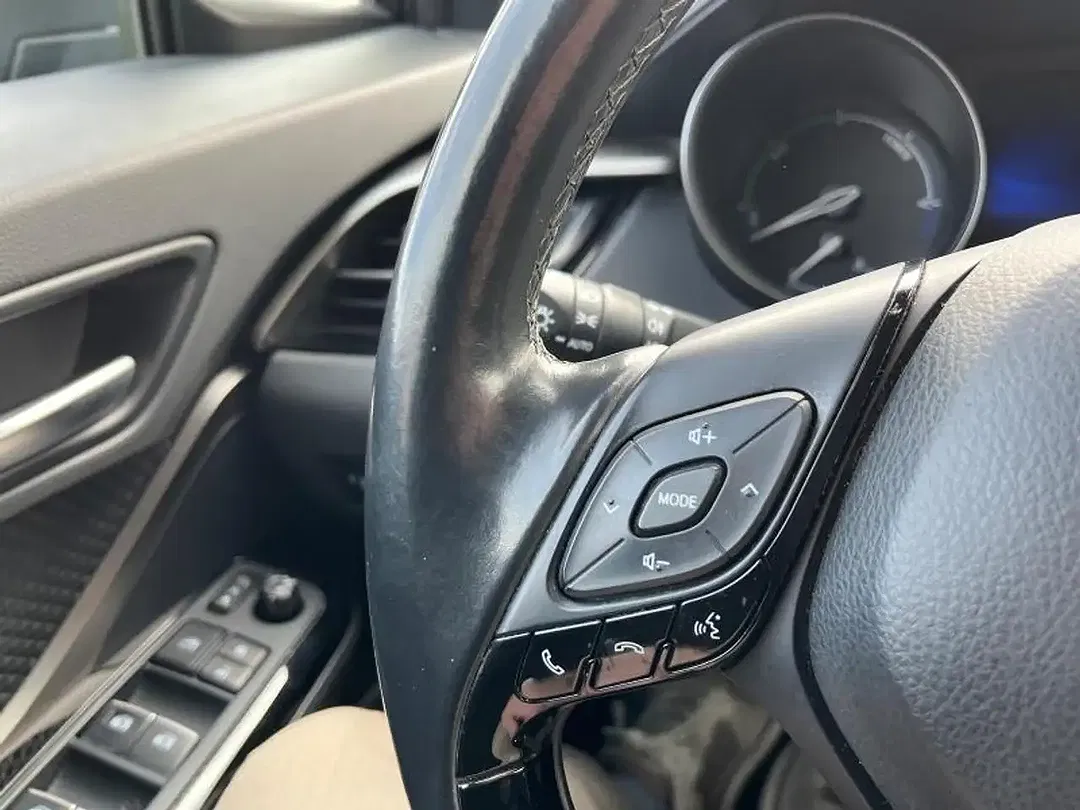 Toyota C-HR - Thumbnail 13