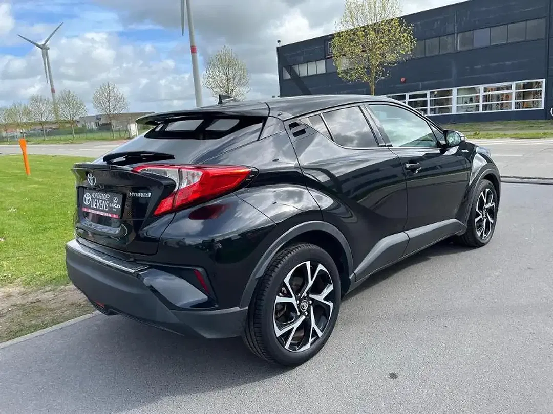 Toyota C-HR - Thumbnail 5