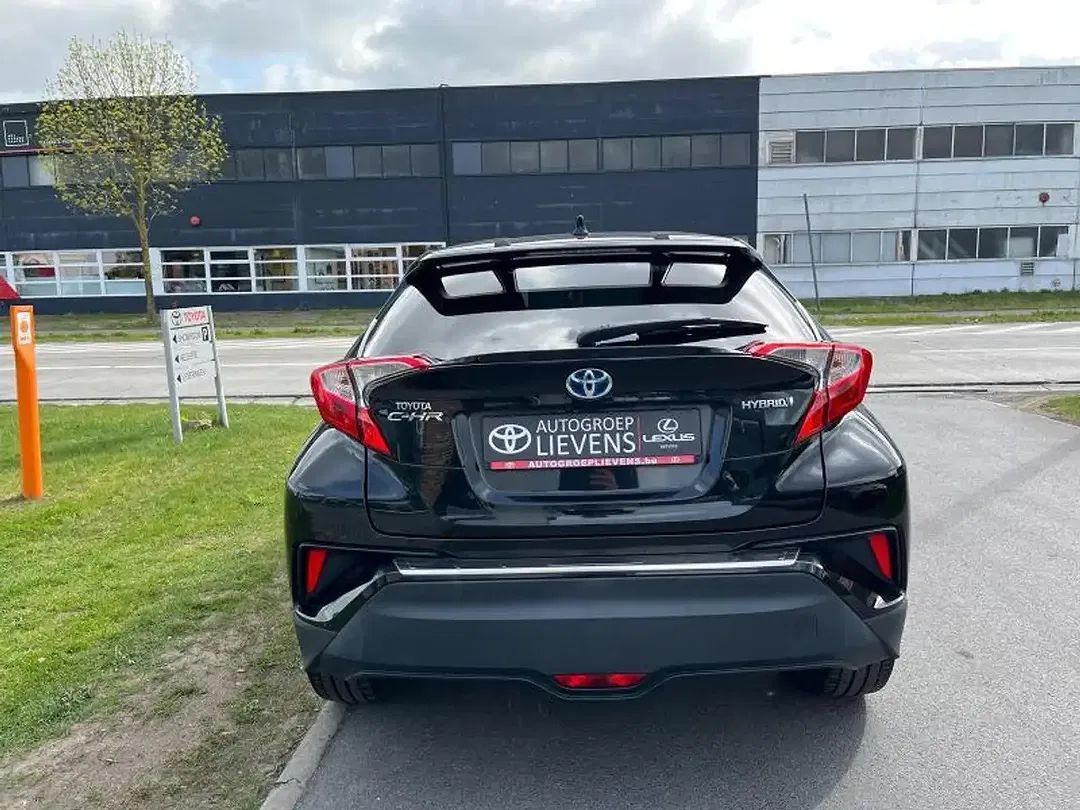 Toyota C-HR - Thumbnail 6