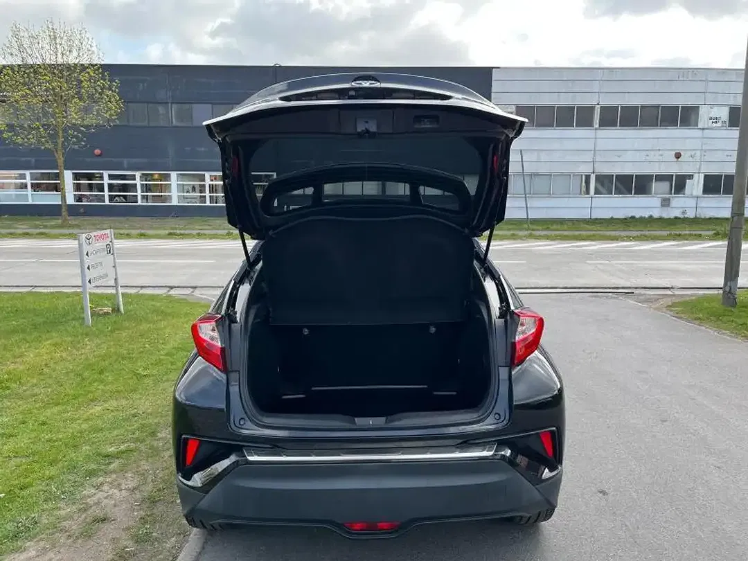 Toyota C-HR - Thumbnail 8