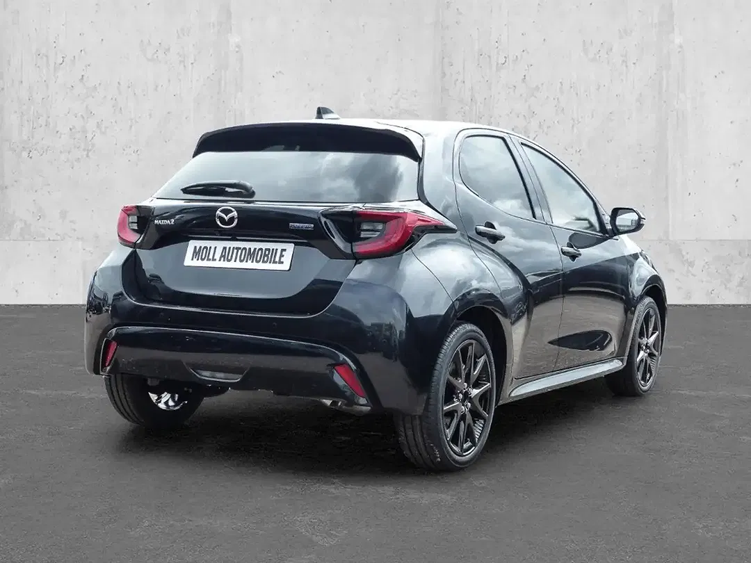 Mazda 2 - Thumbnail 2