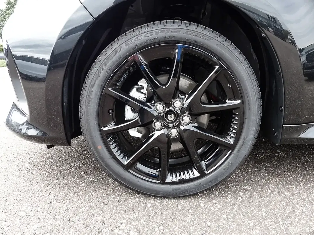 Mazda 2 - Thumbnail 3