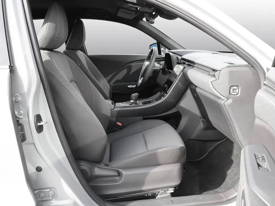 Lexus LBX - Thumbnail 6