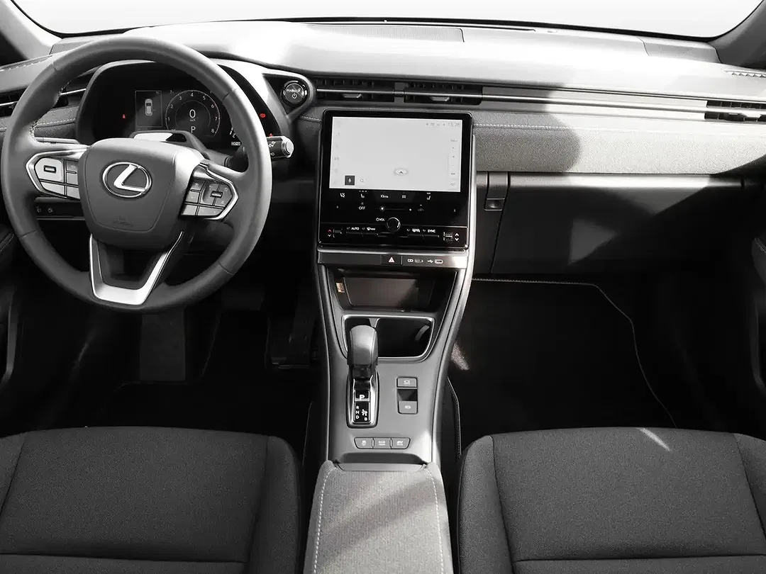 Lexus LBX - Thumbnail 8