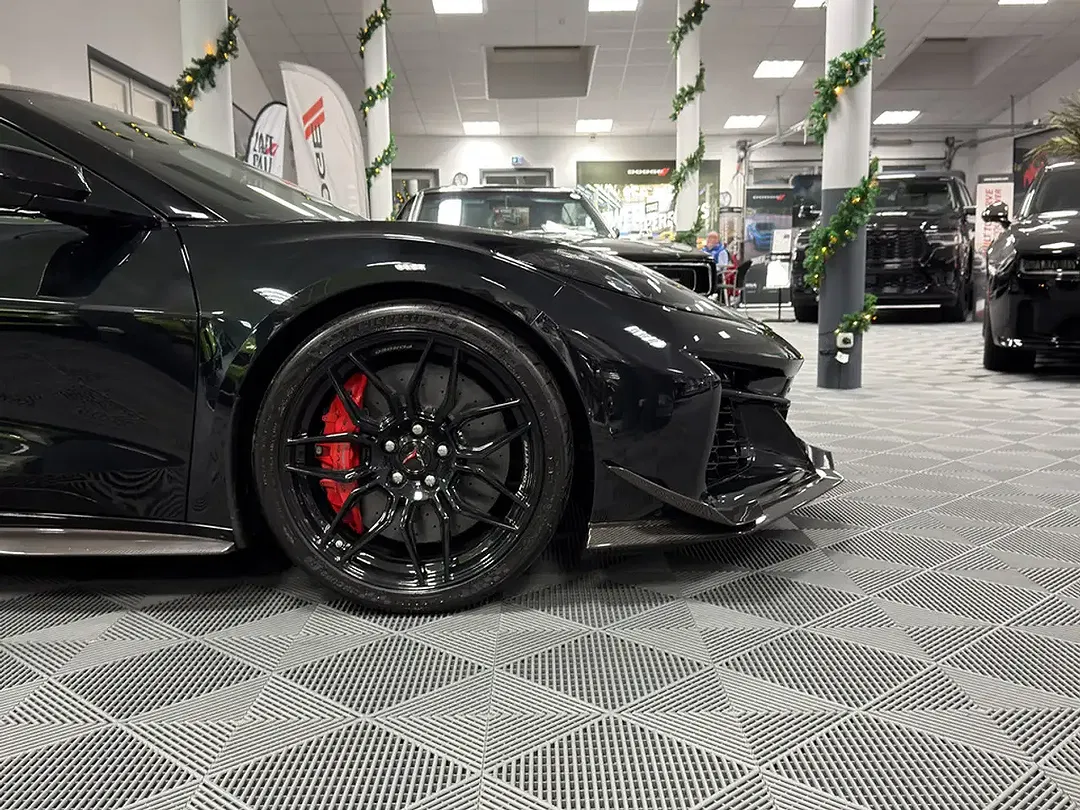Corvette Z06 - Thumbnail 14