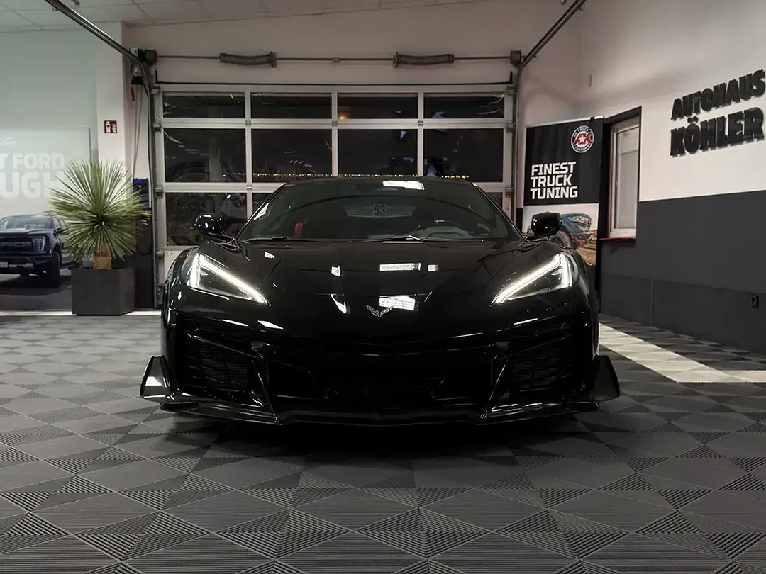Corvette Z06 - Thumbnail 4