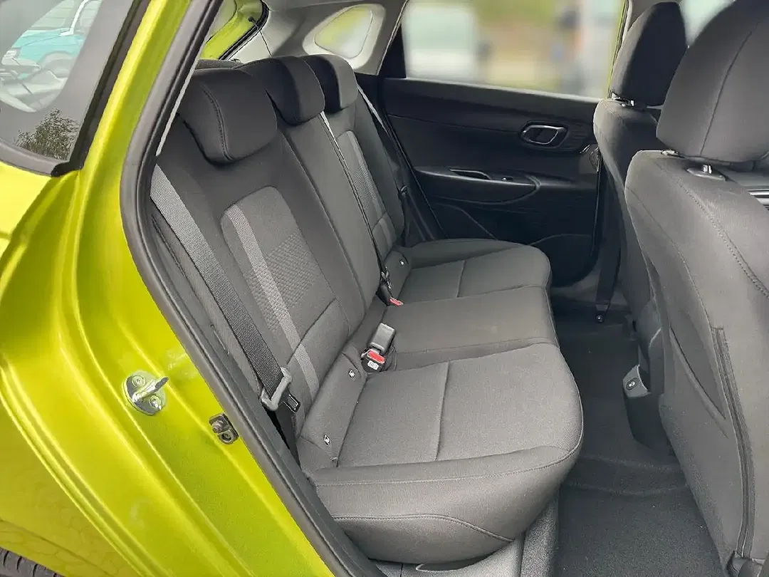 Hyundai i20 - Thumbnail 13