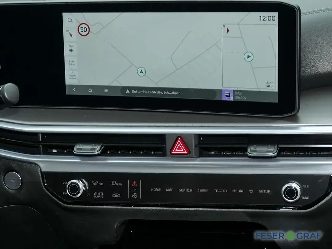Kia Sorento - Thumbnail 7