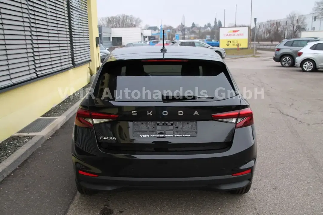 Skoda Fabia - Thumbnail 6