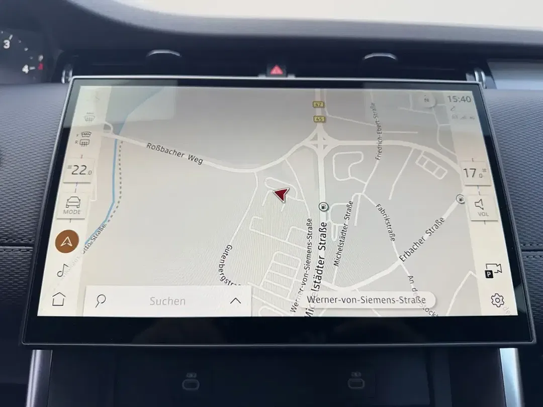 Land Rover Discovery Sport - Thumbnail 13