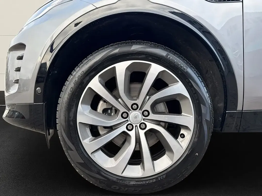 Land Rover Discovery Sport - Thumbnail 7