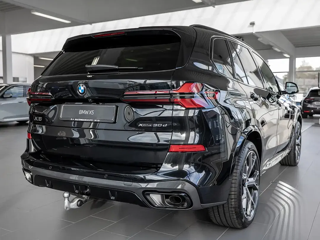 BMW X5 - Thumbnail 3