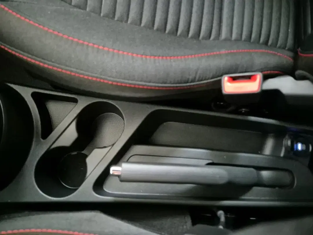 Hyundai i10 - Thumbnail 14