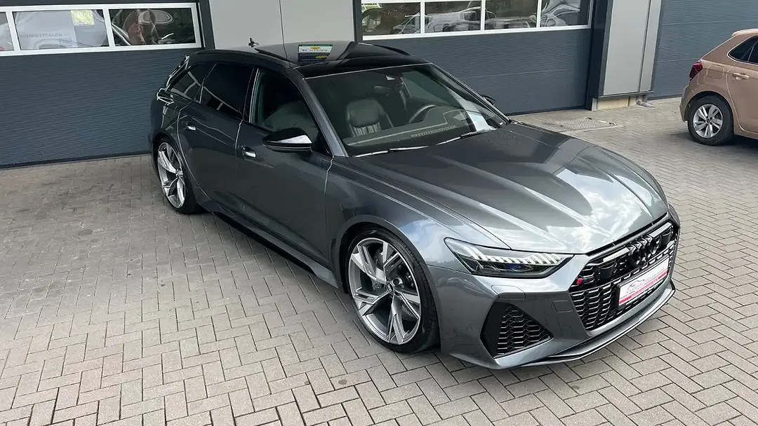 Audi RS6 - Thumbnail 5