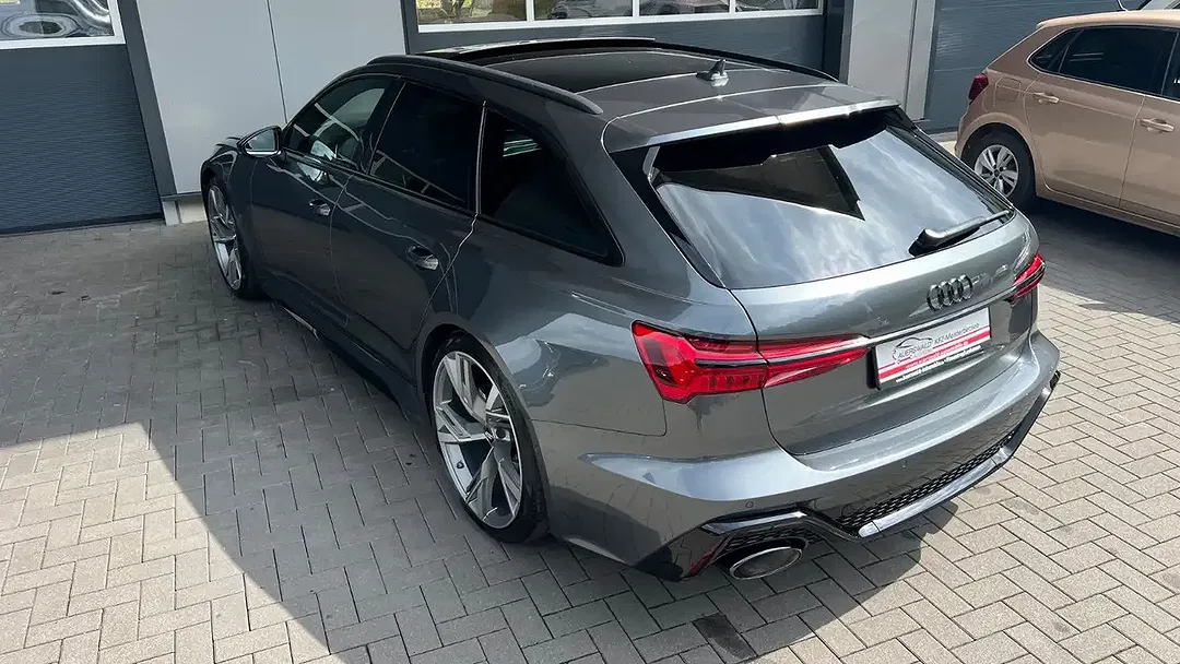 Audi RS6 - Thumbnail 9
