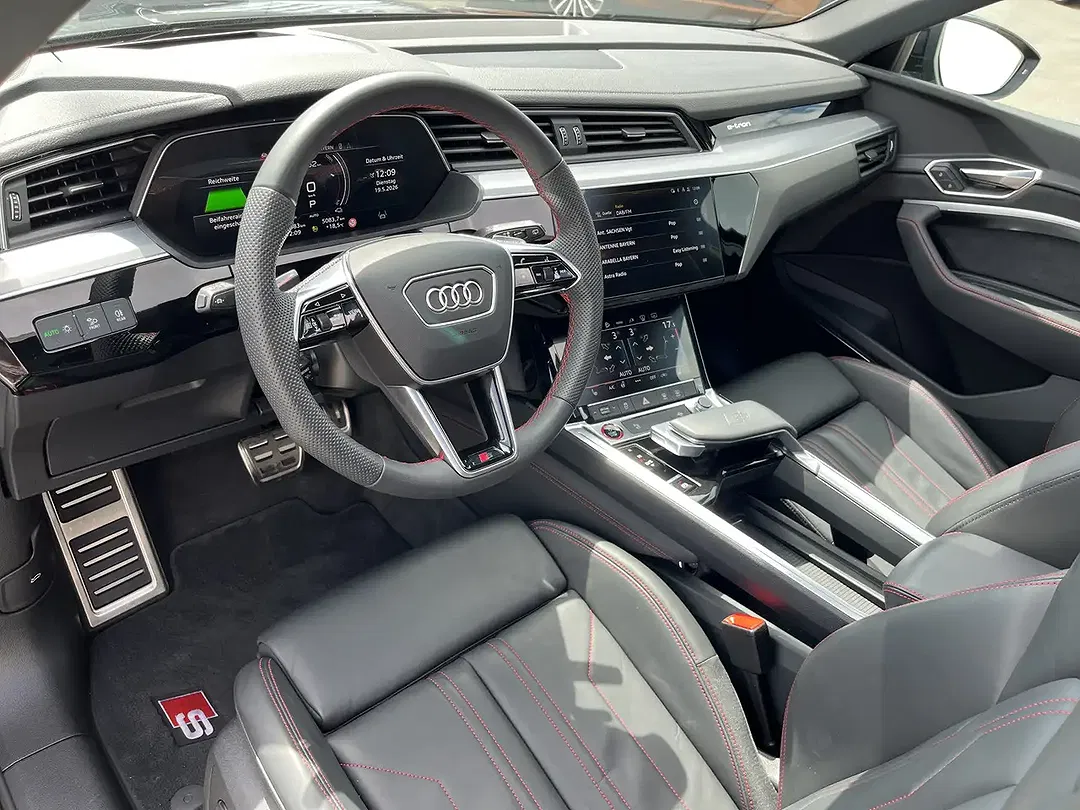 Audi SQ8 - Thumbnail 10