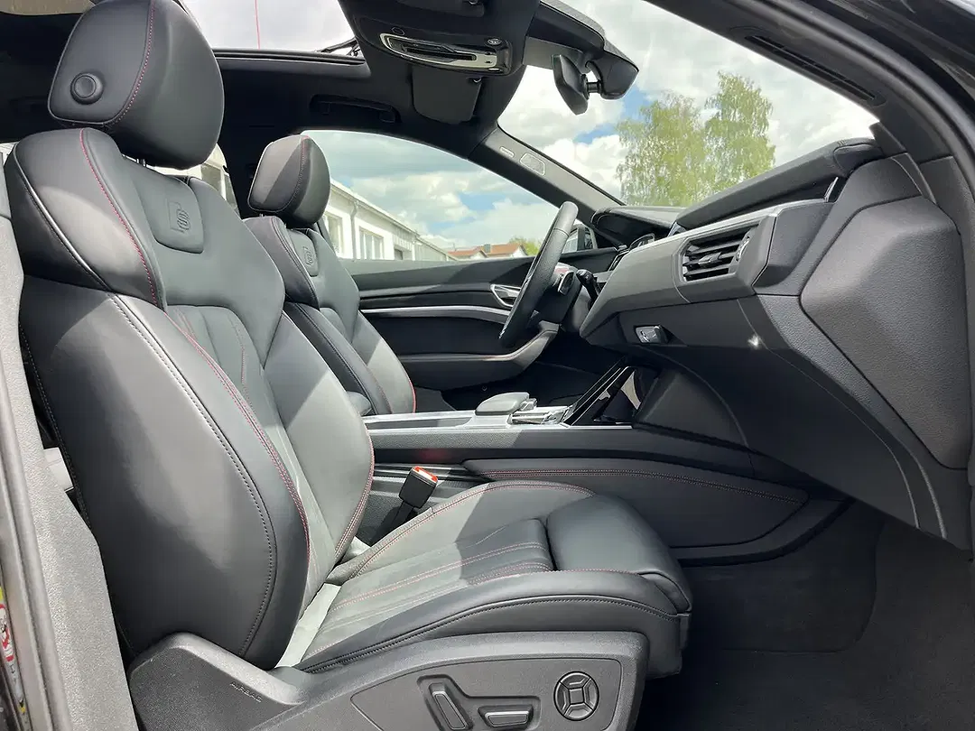 Audi SQ8 - Thumbnail 13