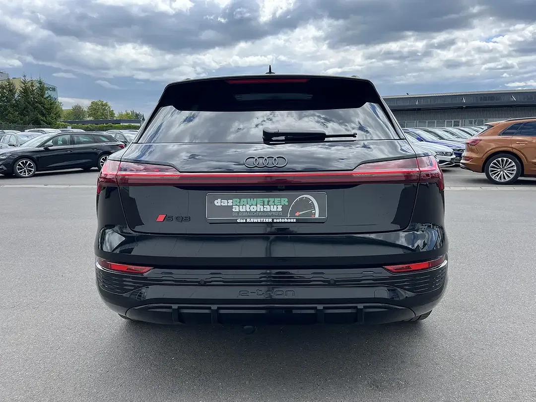 Audi SQ8 - Thumbnail 7