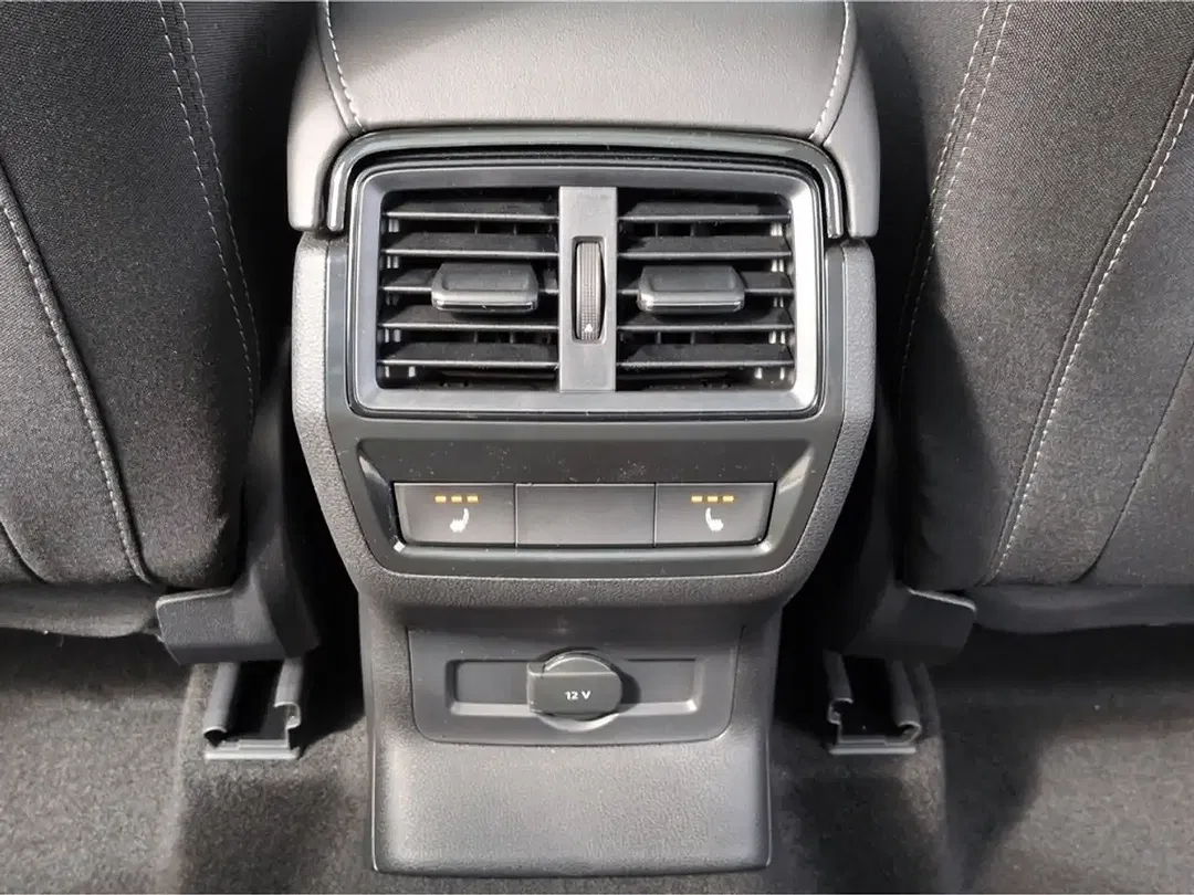 Skoda Karoq - Thumbnail 10