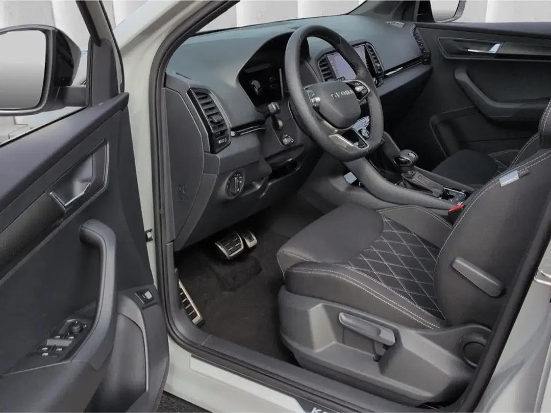 Skoda Karoq - Thumbnail 4