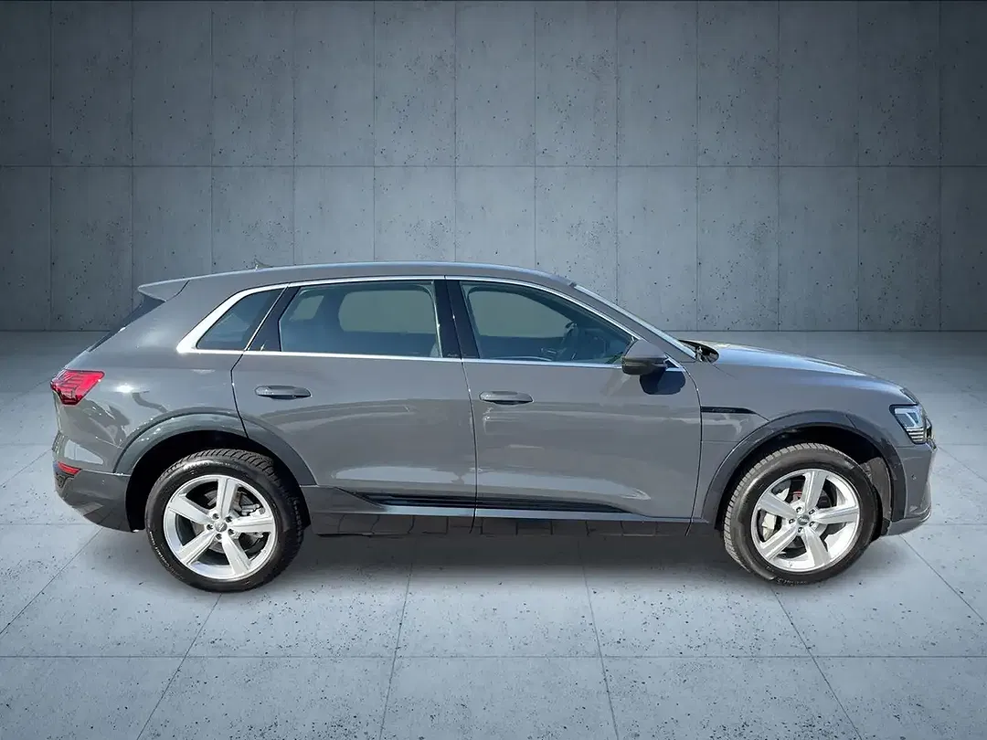 Audi Q8 e-tron - Thumbnail 6