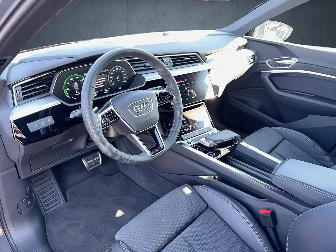 Audi Q8 e-tron - Thumbnail 9
