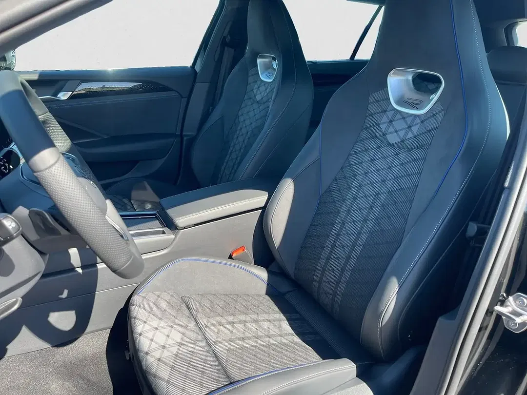 Volkswagen Passat Variant - Thumbnail 8