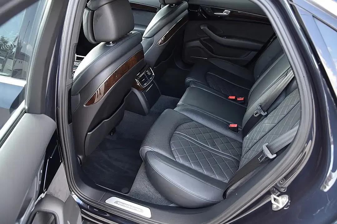 Audi A8 - Thumbnail 15