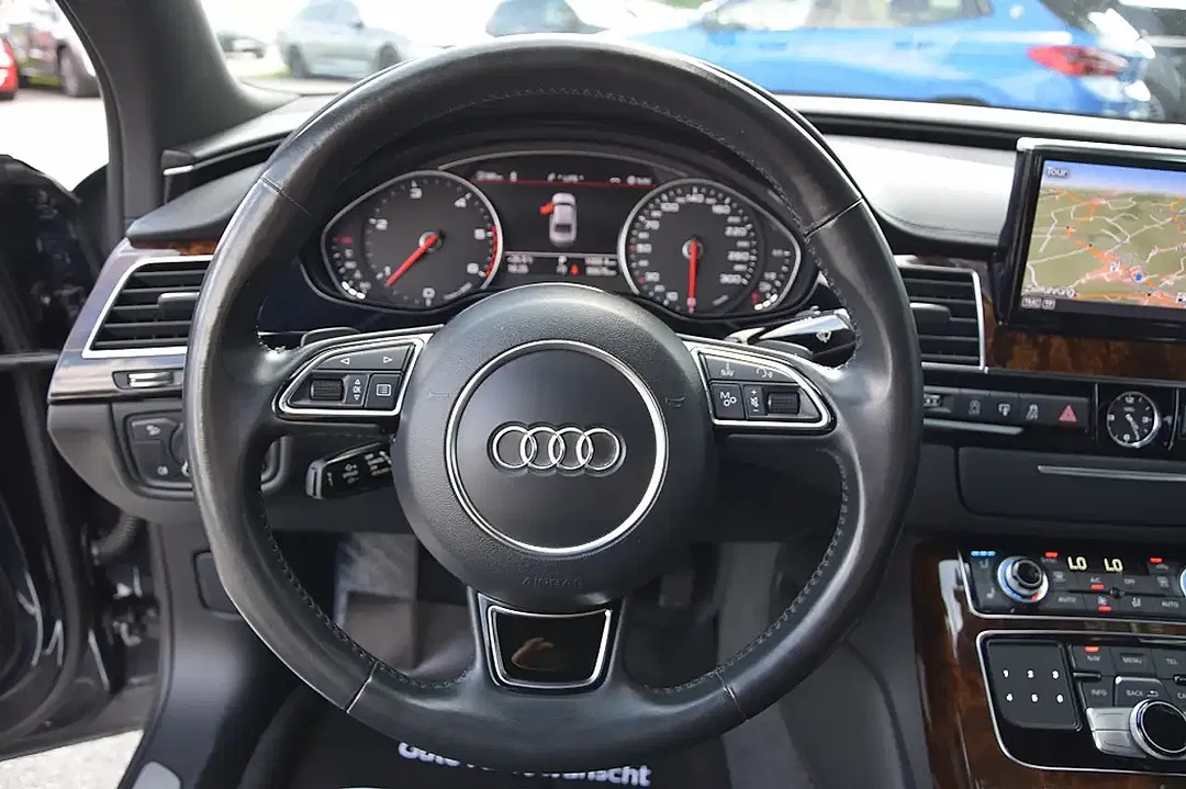 Audi A8 - Thumbnail 8
