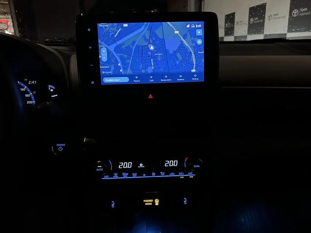 Toyota Yaris Cross - Thumbnail 7