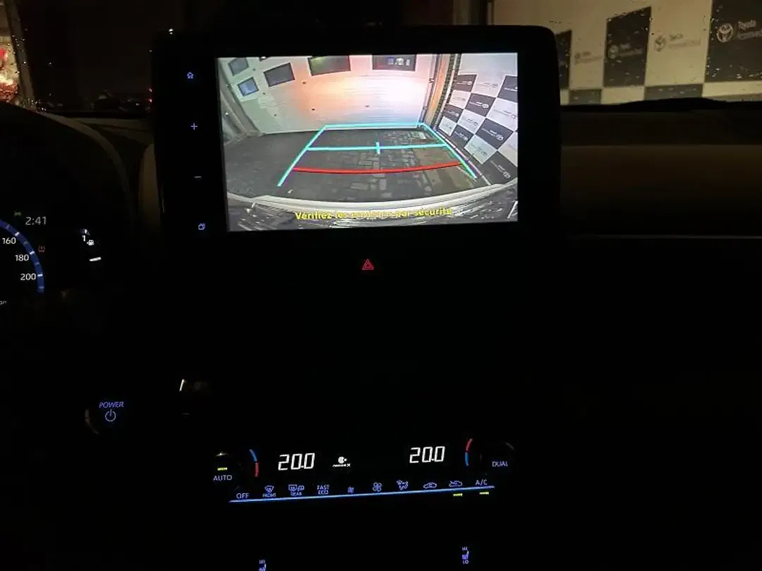 Toyota Yaris Cross - Thumbnail 8