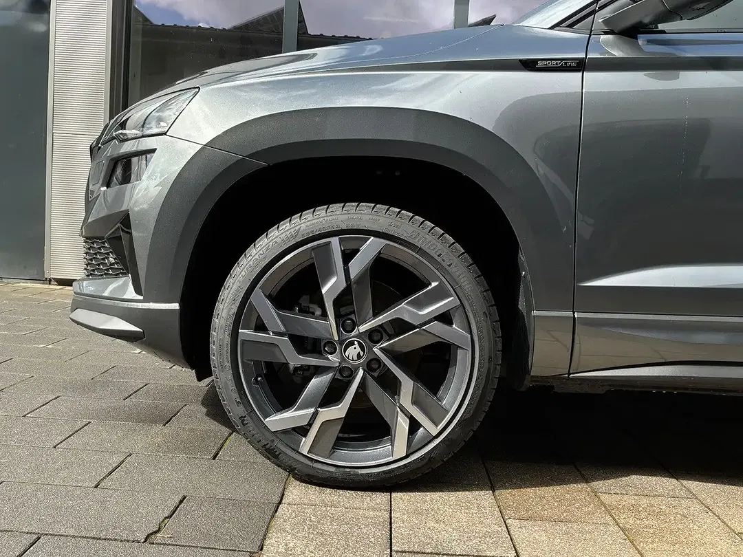 Skoda Karoq - Thumbnail 2