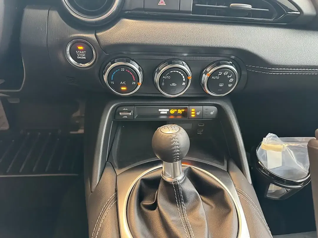 Mazda MX-5 - Thumbnail 13