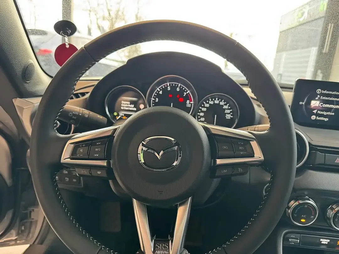 Mazda MX-5 - Thumbnail 15