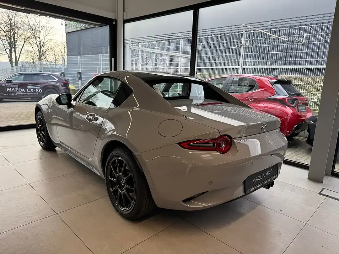 Mazda MX-5 - Thumbnail 6