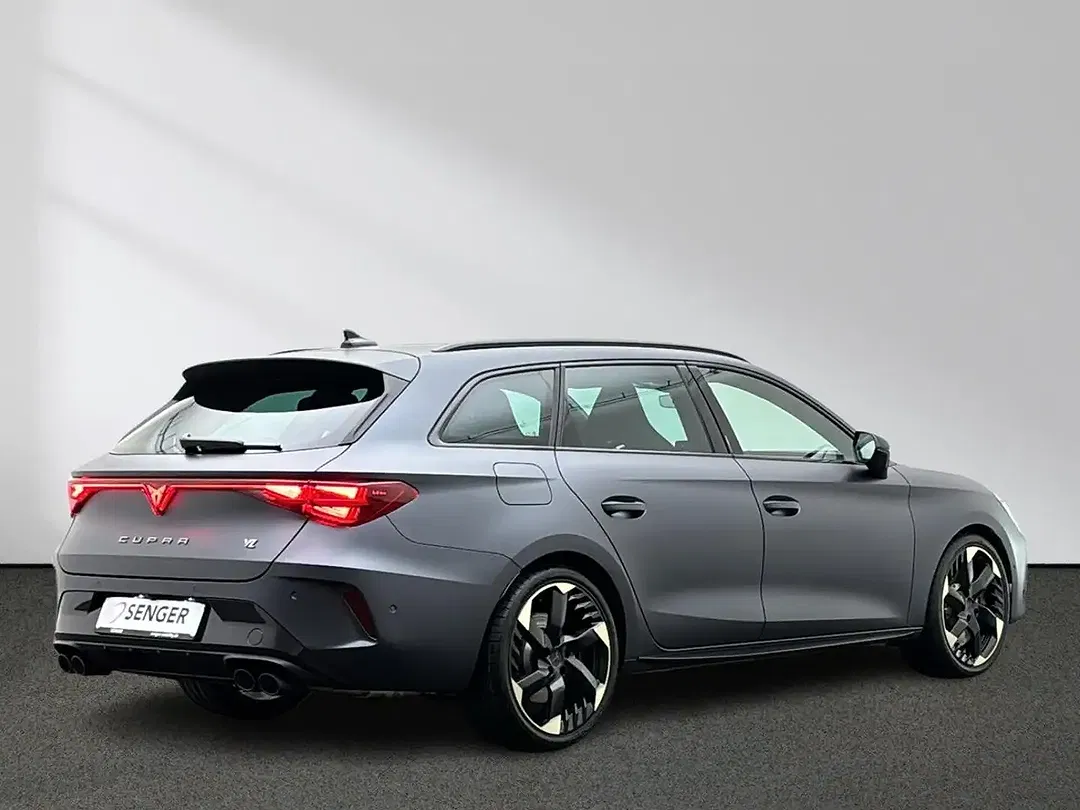 CUPRA Leon - Thumbnail 3