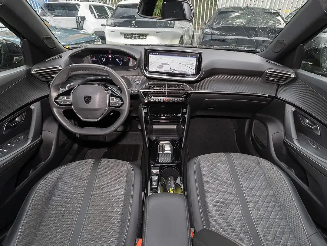 Peugeot 2008 - Thumbnail 11