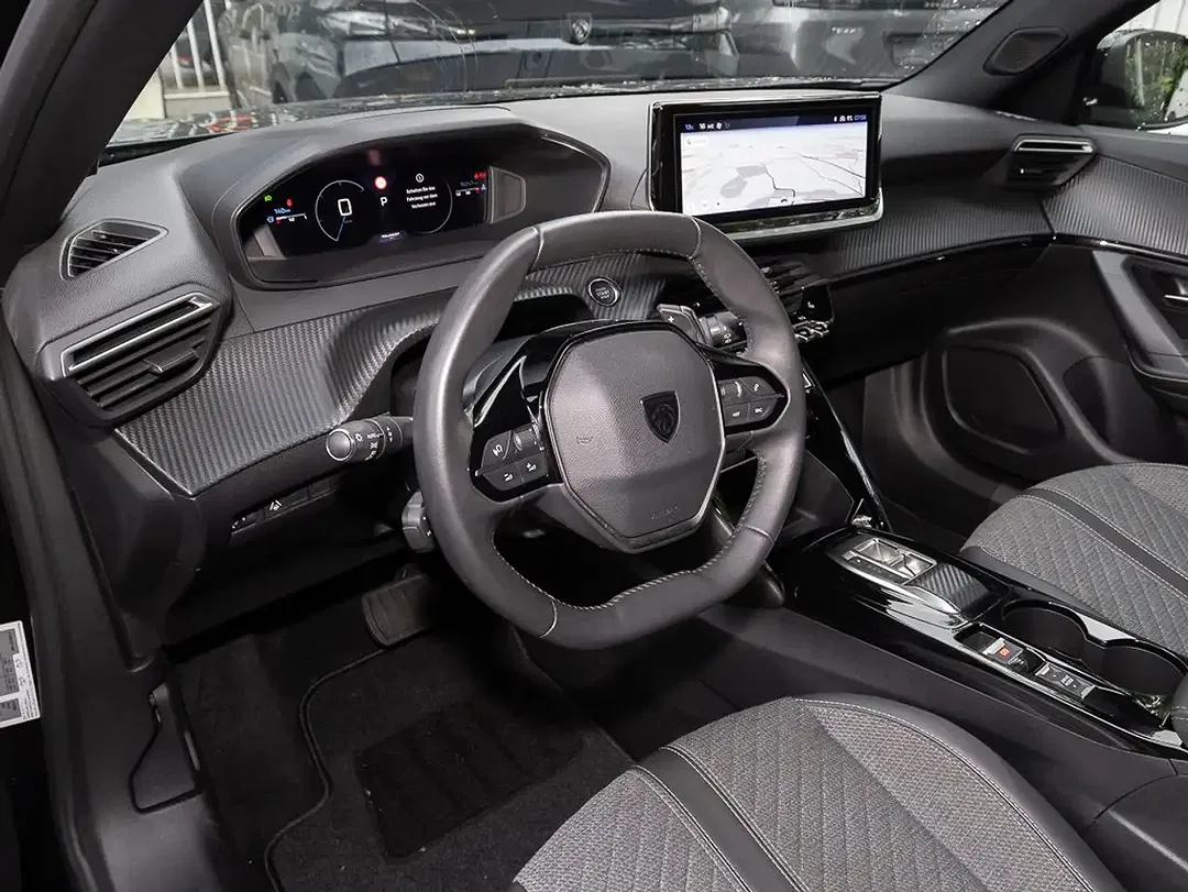 Peugeot 2008 - Thumbnail 5