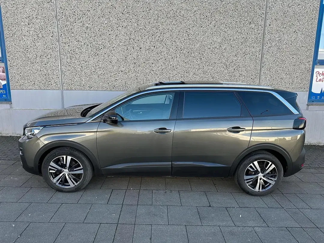 Peugeot 5008 - Thumbnail 9