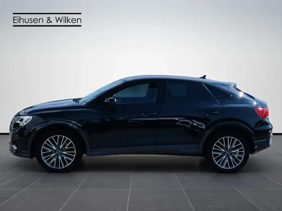 Audi Q3 - Thumbnail 3