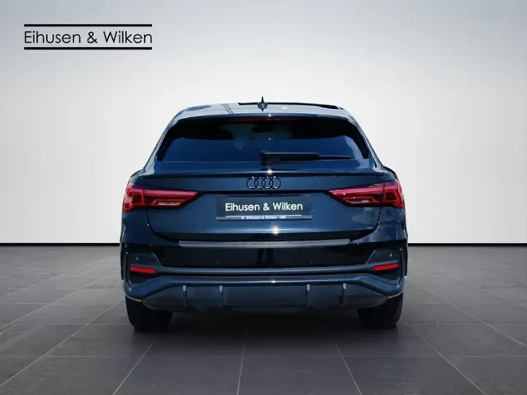Audi Q3 - Thumbnail 5