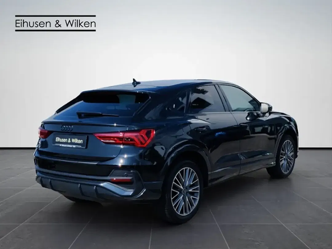 Audi Q3 - Thumbnail 6