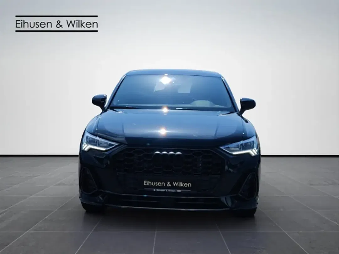 Audi Q3 - Thumbnail 9