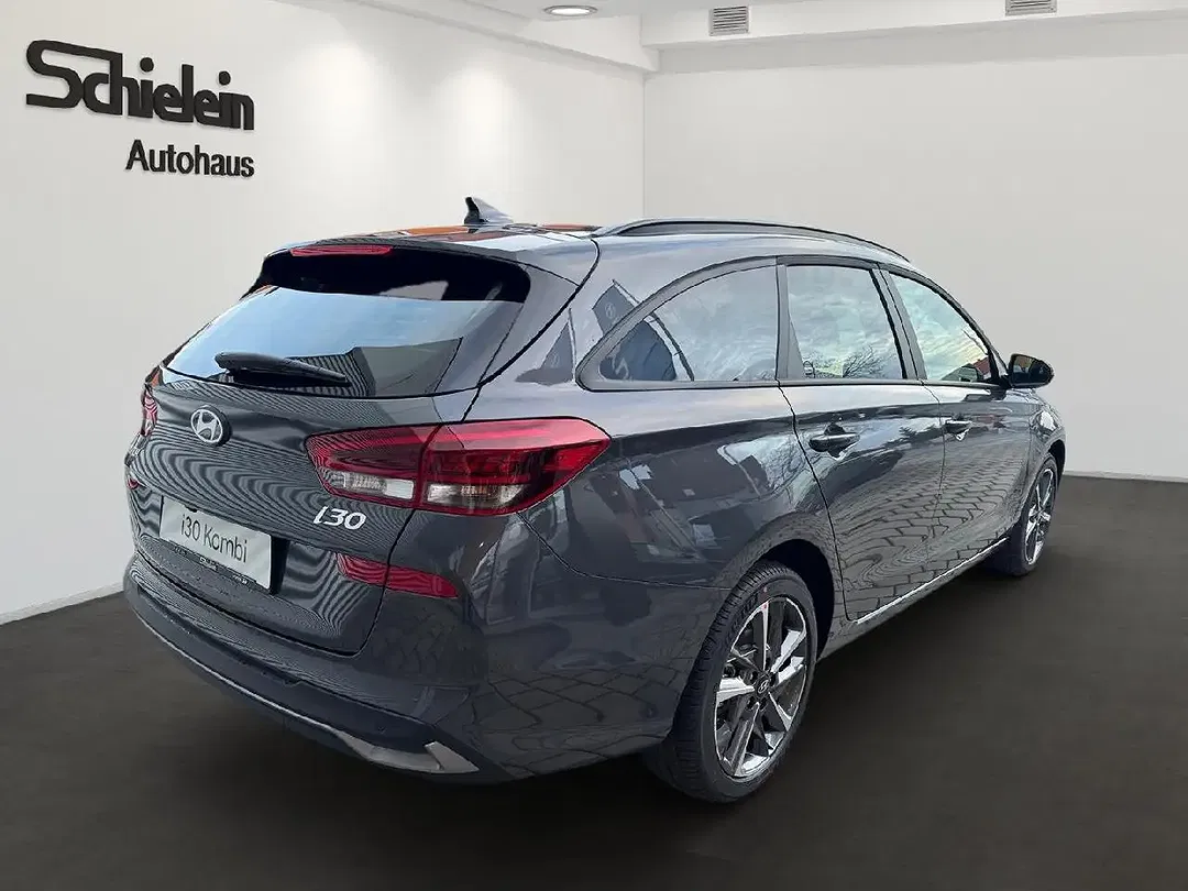 Hyundai i30 - Thumbnail 3
