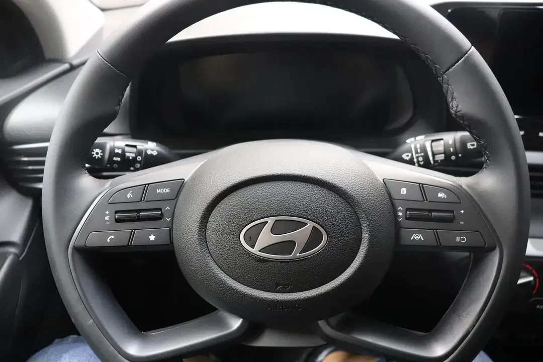 Hyundai i20 - Thumbnail 9